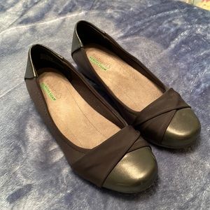 Women’s dressy flats!